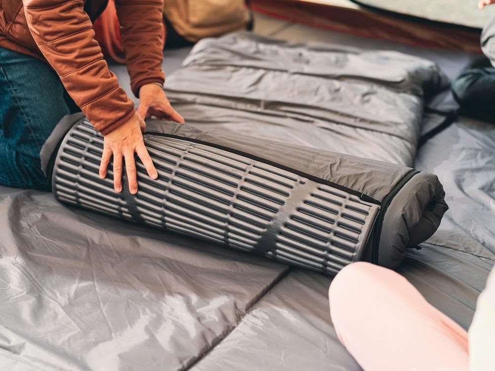 新品）2個セット　シュラフ マットプラス　グレー 寝袋