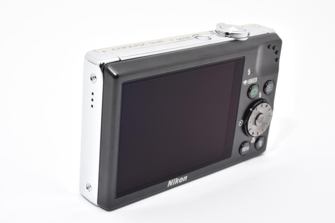 極美品☆Nikon ニコン COOLPIX S640 シルバー デジカメ#963