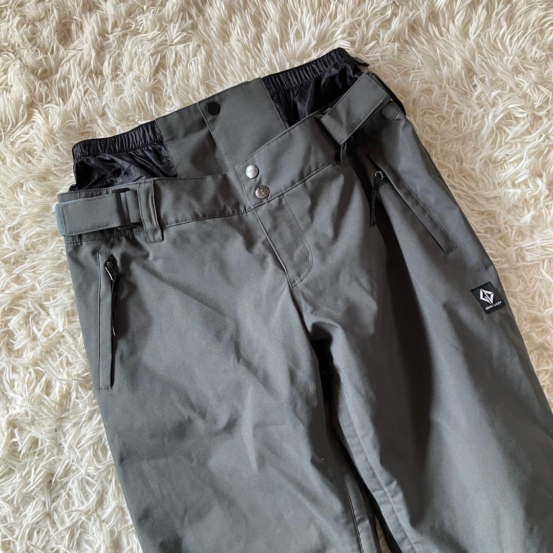 #6N✨ QUICK SILVER✨スキー スノボ ウェア 上下セット メンズM