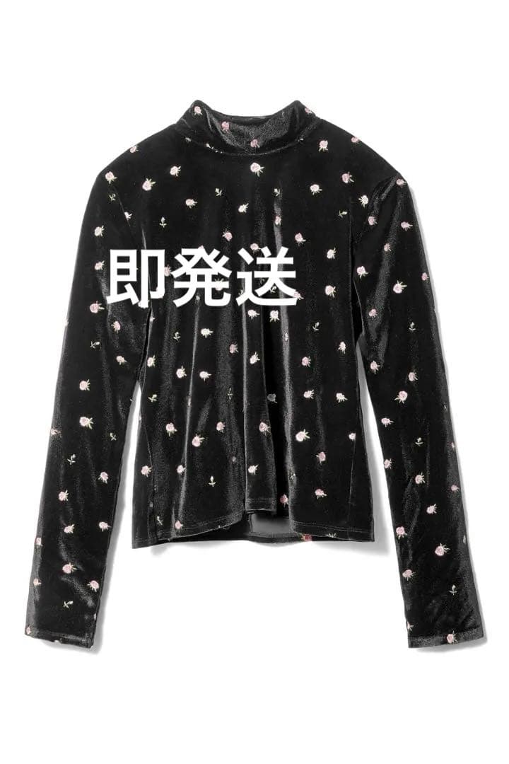 Rosy luce FLOWER VELOR TOPS（フラワーベロアトップス）