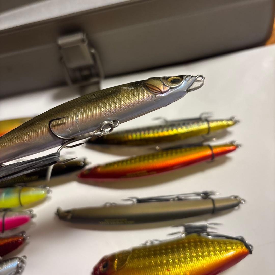 G*G様 メガバスルアーセット　カゲロウ　ゲンマ　バティッサ　ハダラトラップ　ワ