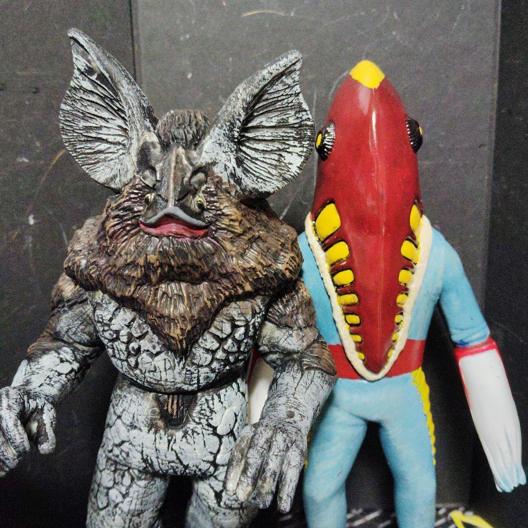 ウルトラ怪獣旧型絶版ソフビイカルス.メトロン星人（Ｎo2693ni2644th）