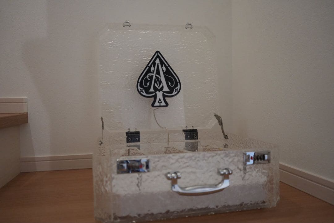 即発送！シャンパン ケース LED アルマンド アタッシュケース