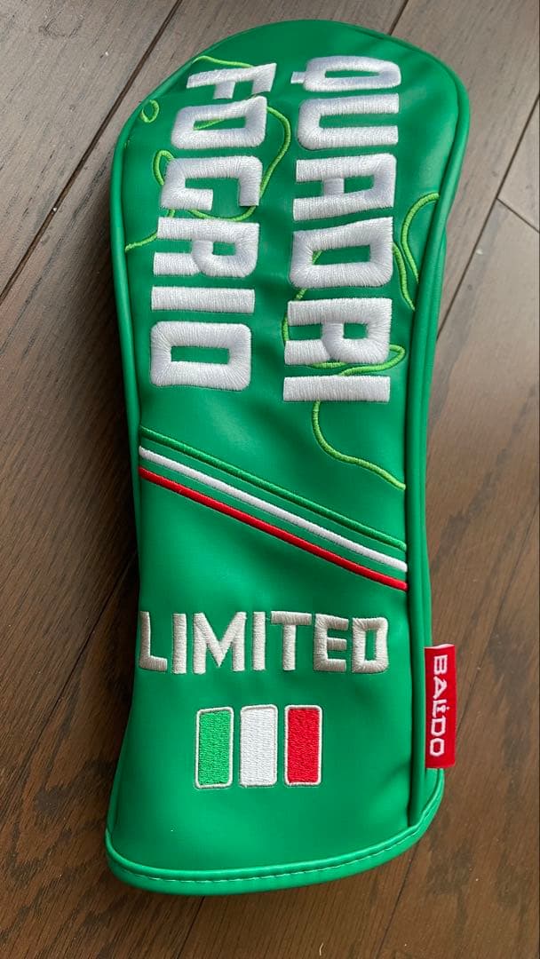 BAILDO 未使用品　限定品キャディバッグ　9“ 値下げ　+ヘッドカバー3点