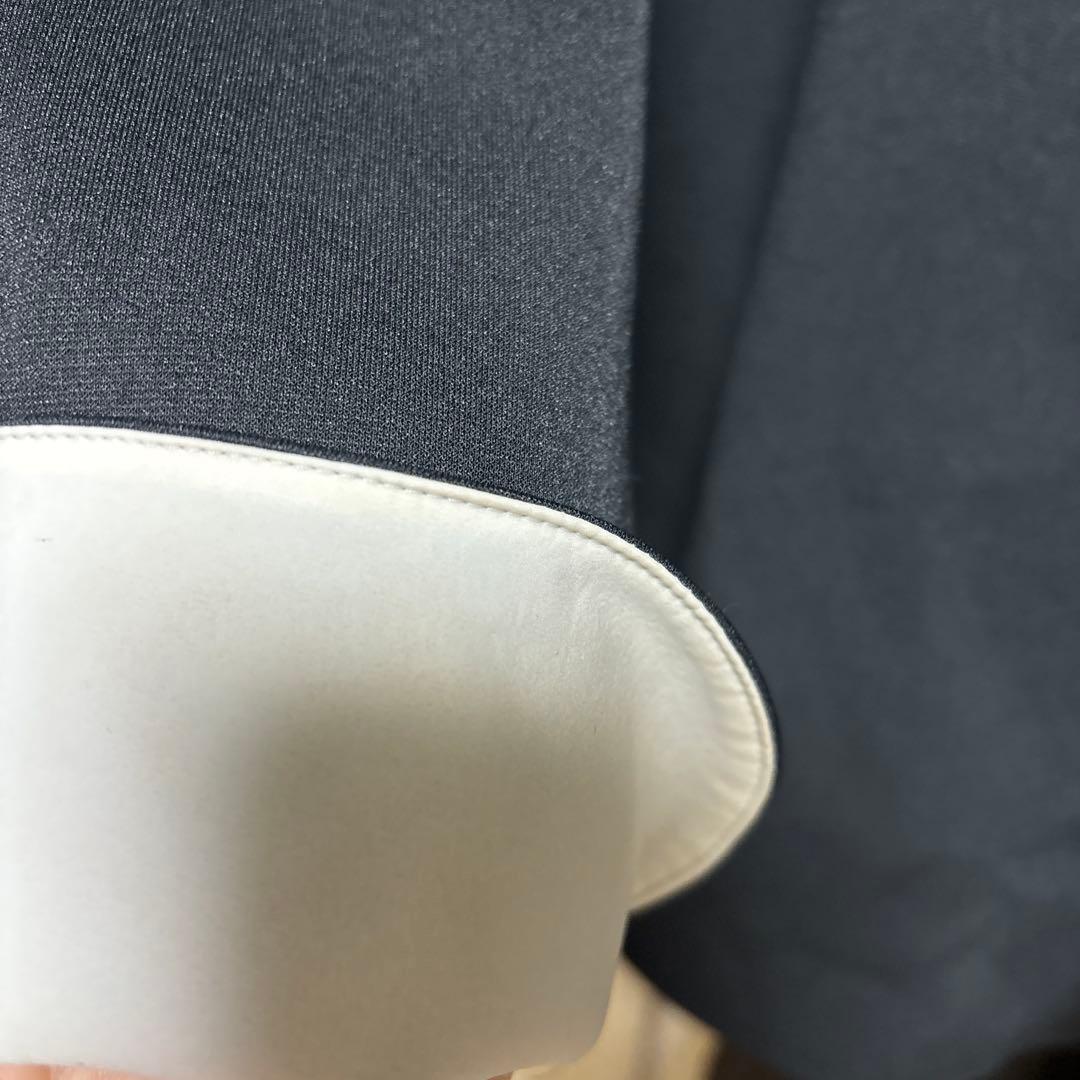 LE PHILスキューバーダンボールブラウス