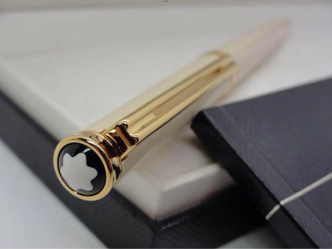 モンブラン　ボールペン★未使用の稀少な白軸ホワイト・オブリュージュNo15270