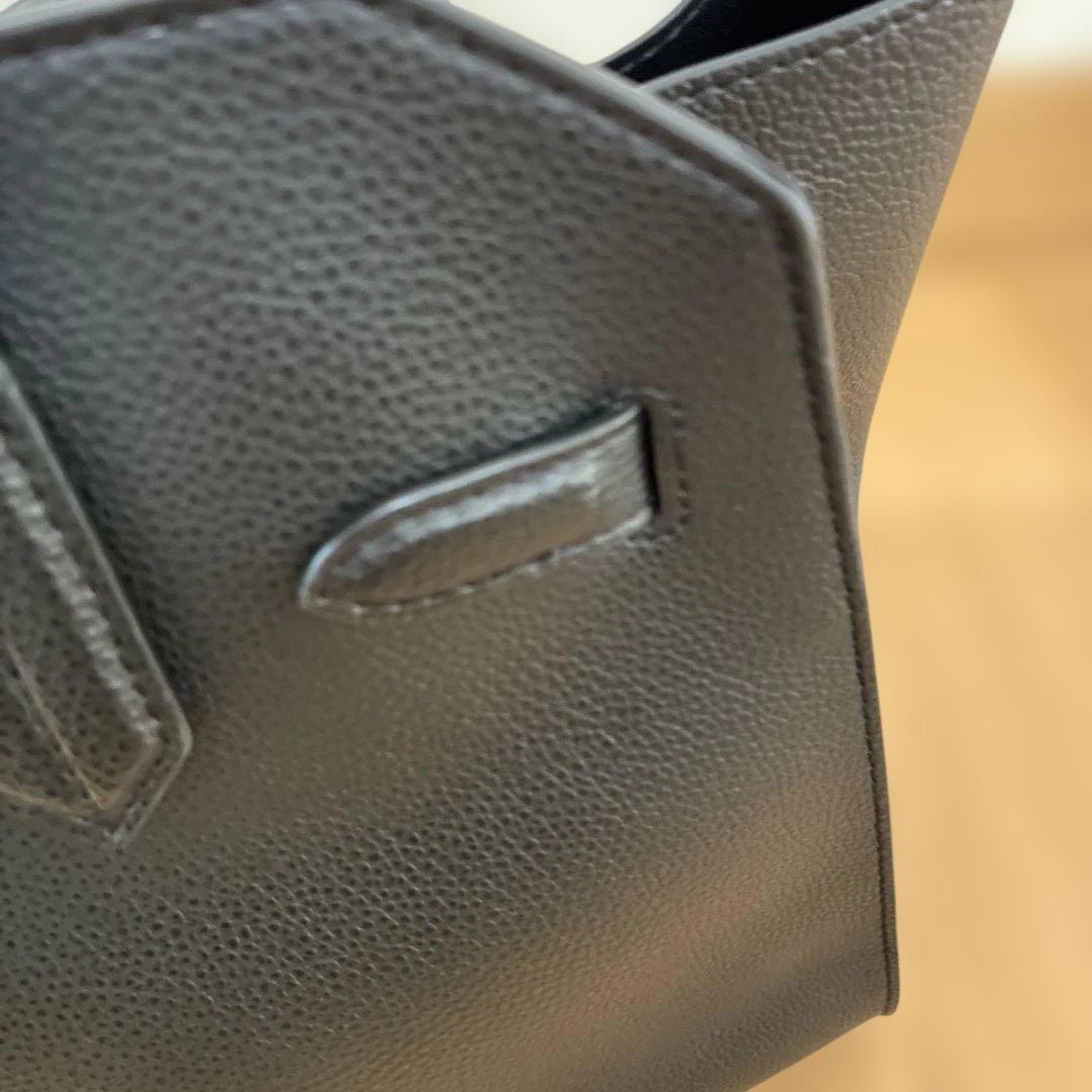 【未使用品】Mila Owenミラオーウェン ベルト付きラージハンドバッグ　黒