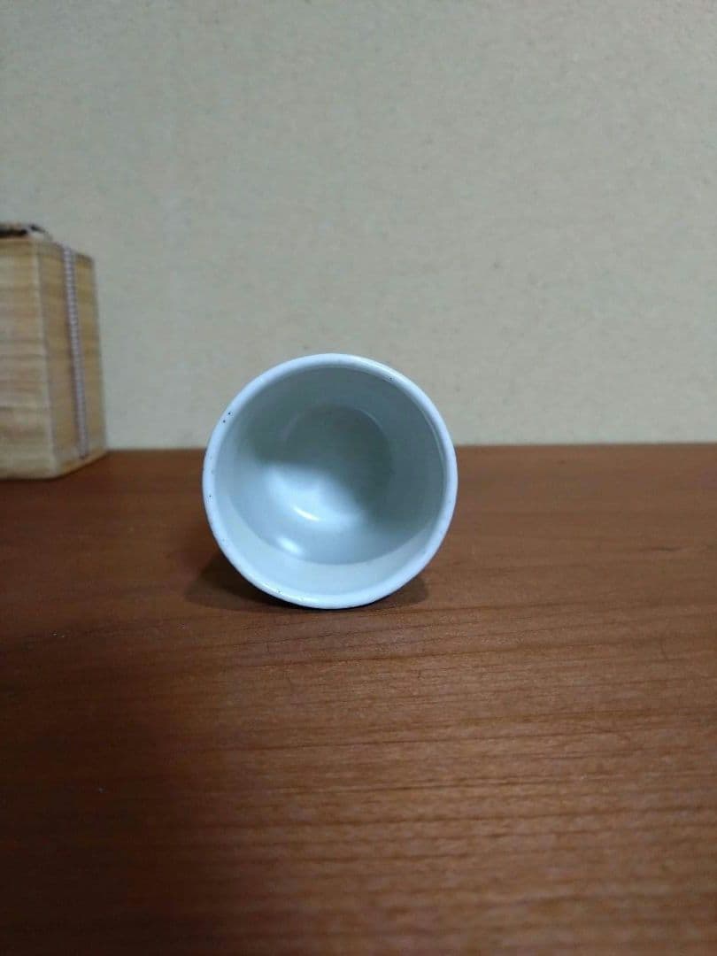 人間国宝 富本憲吉 初期作 白磁 芍薬紋 筒盃