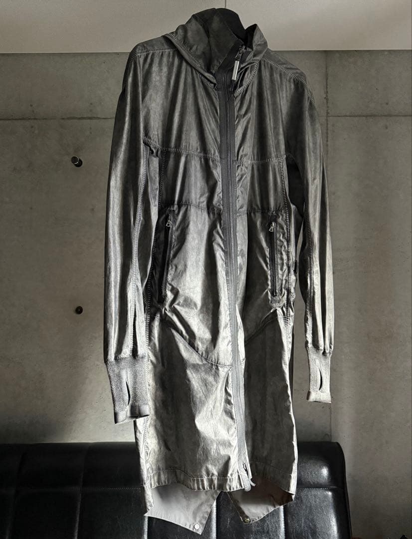 ISAAC SELLAM/リフレクティブ コールドダイ リバーシブルコート