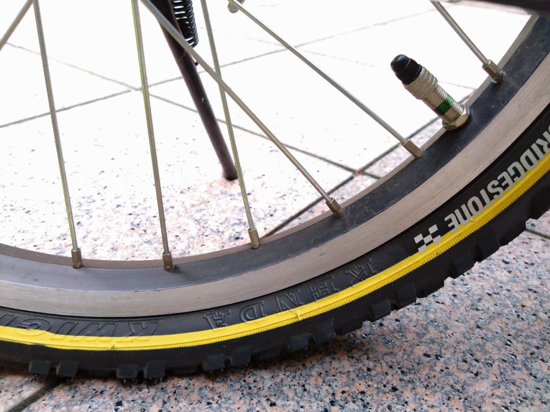 【東京】ブリヂストン　クロスファイヤー スポーツ　18インチ　ブラック