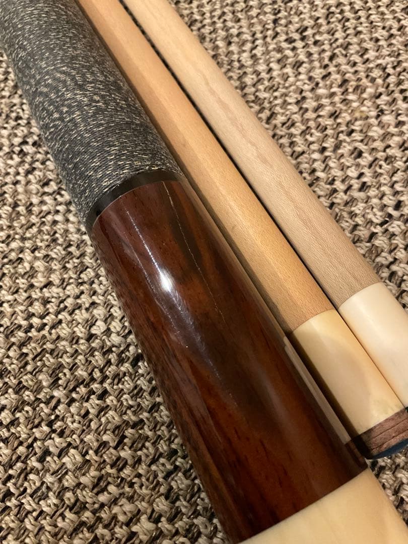 ロビンソン カスタム キュー　ココボロ×アイボリー 18山 逆ネジ　2シャフト