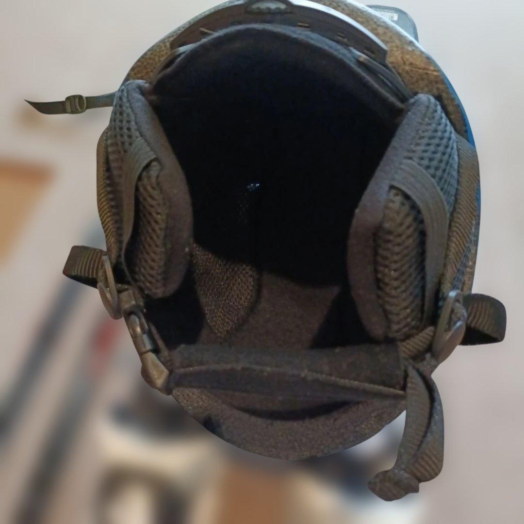 ROSSIGNOL ロシニョール ジュニアスキーセット ヘルメット付き。