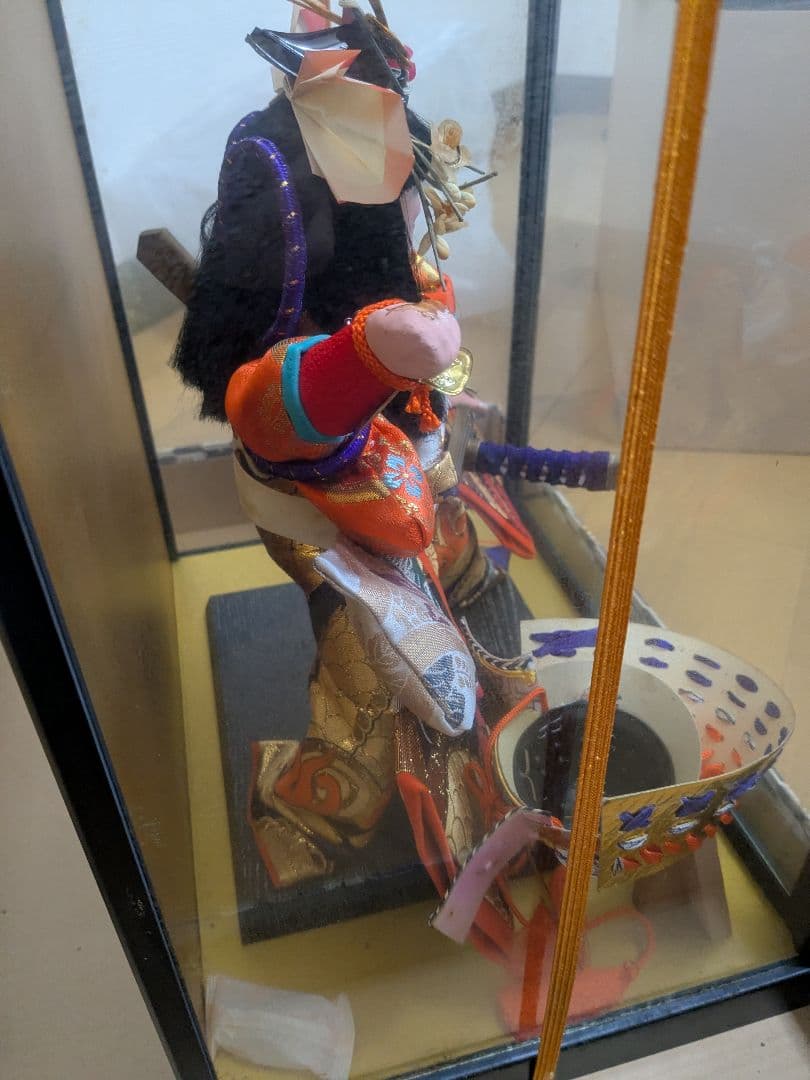 伝統的日本人形 精巧な工芸品