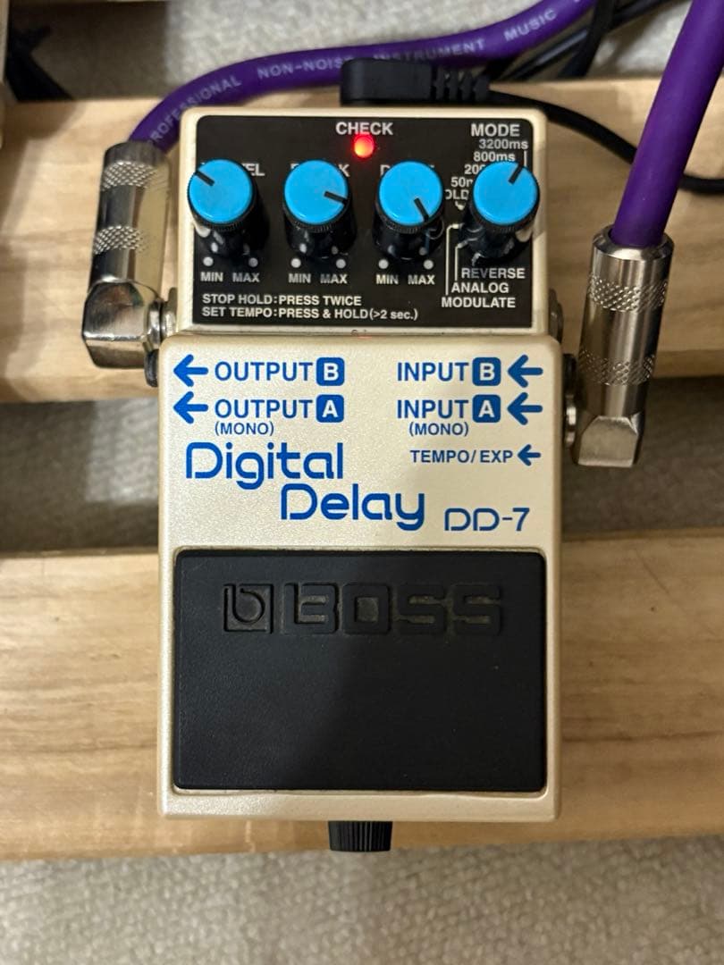 BOSS DD-7 デジタルディレイ　ギター　エフェクター　動作品