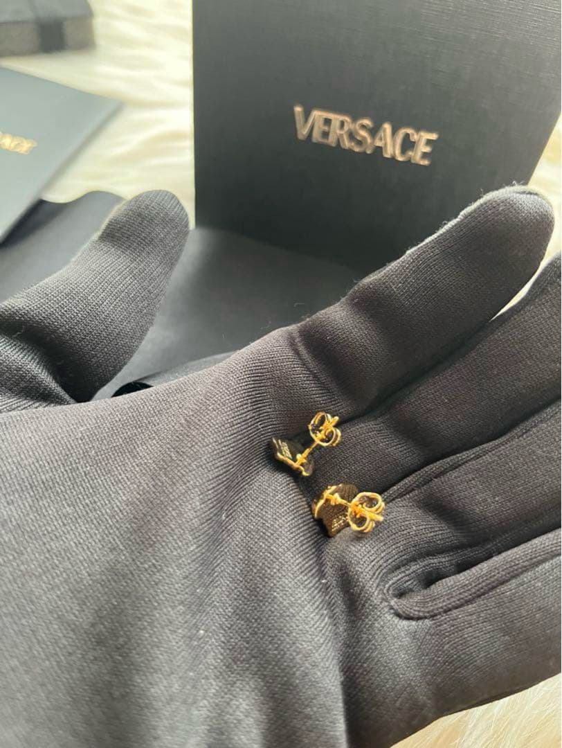 新品未使用 VERSACE ヴェルサーチ メデューサ スタッド ピアス ゴールド