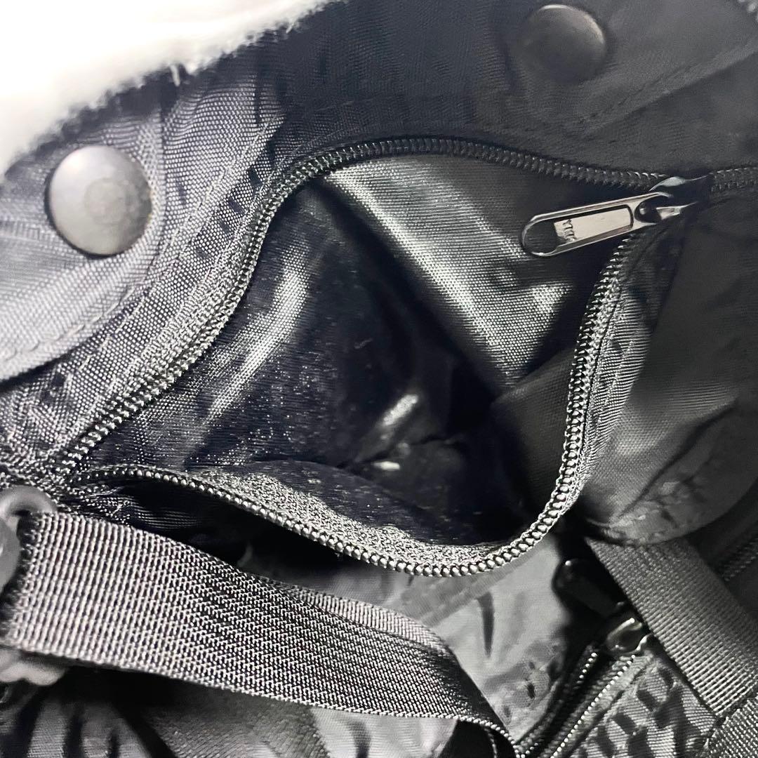 ブリーフィング ビームス コックピットバッグ コラボ 大容量 多機能 A4可 黒