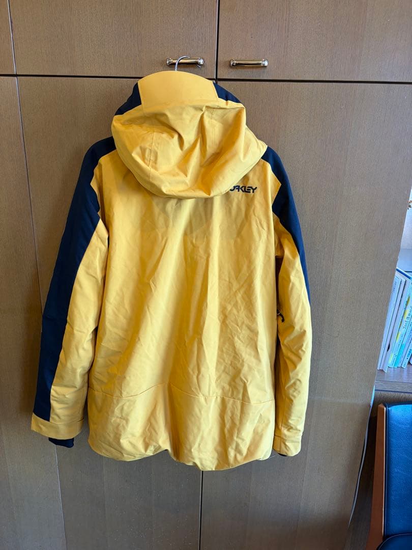 OAKLEY オークリー スキースノーボードジャケット　防水 防風