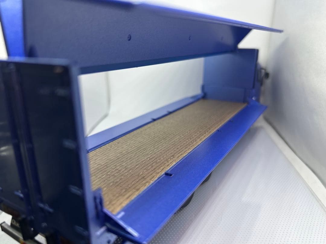 udトラックス クオン1/43スケールモデル