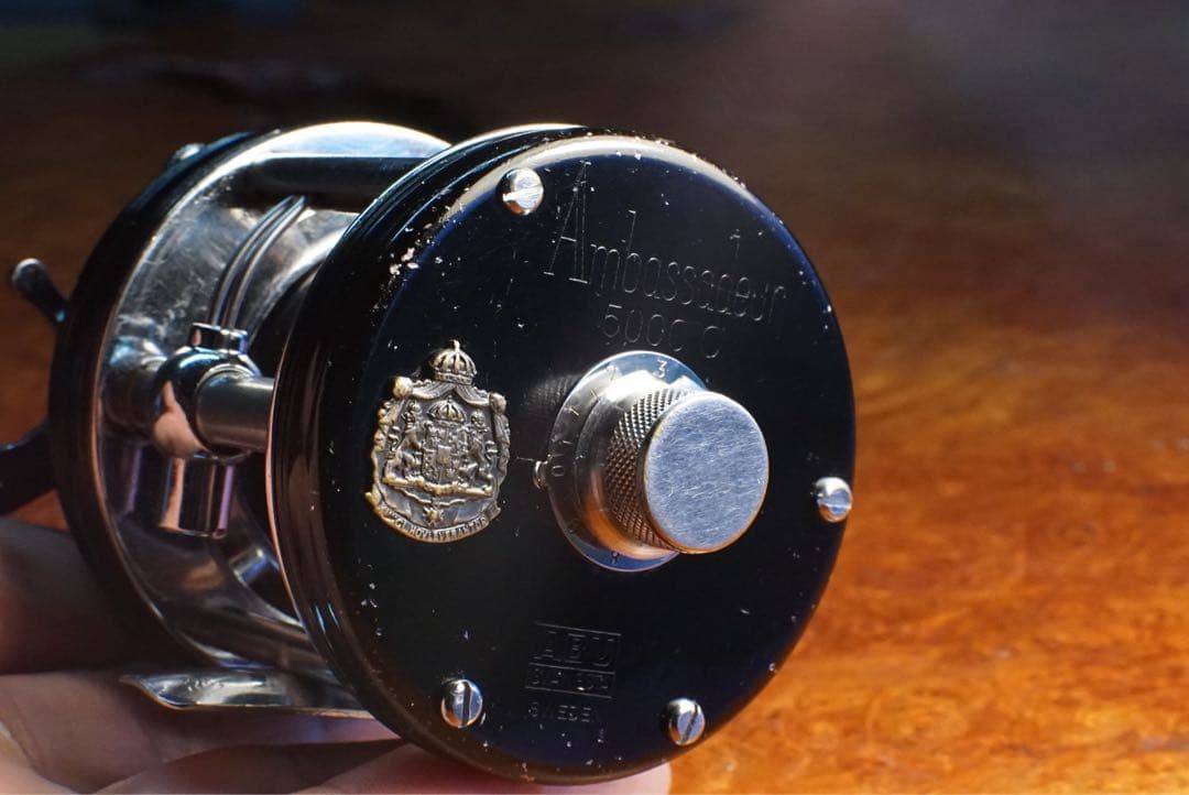 ABU アンバサダー 5000C 4スクリュー メンテ済 フレーム修正済