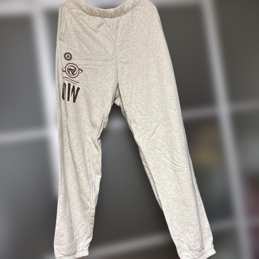 オリエンタルウィッチーズ　スウェット