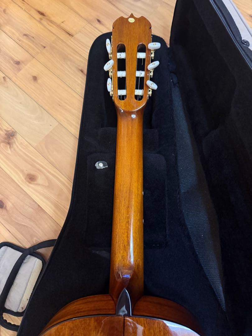 【美品】松岡良治 MC-70SNA クラシックギター セミHケース付