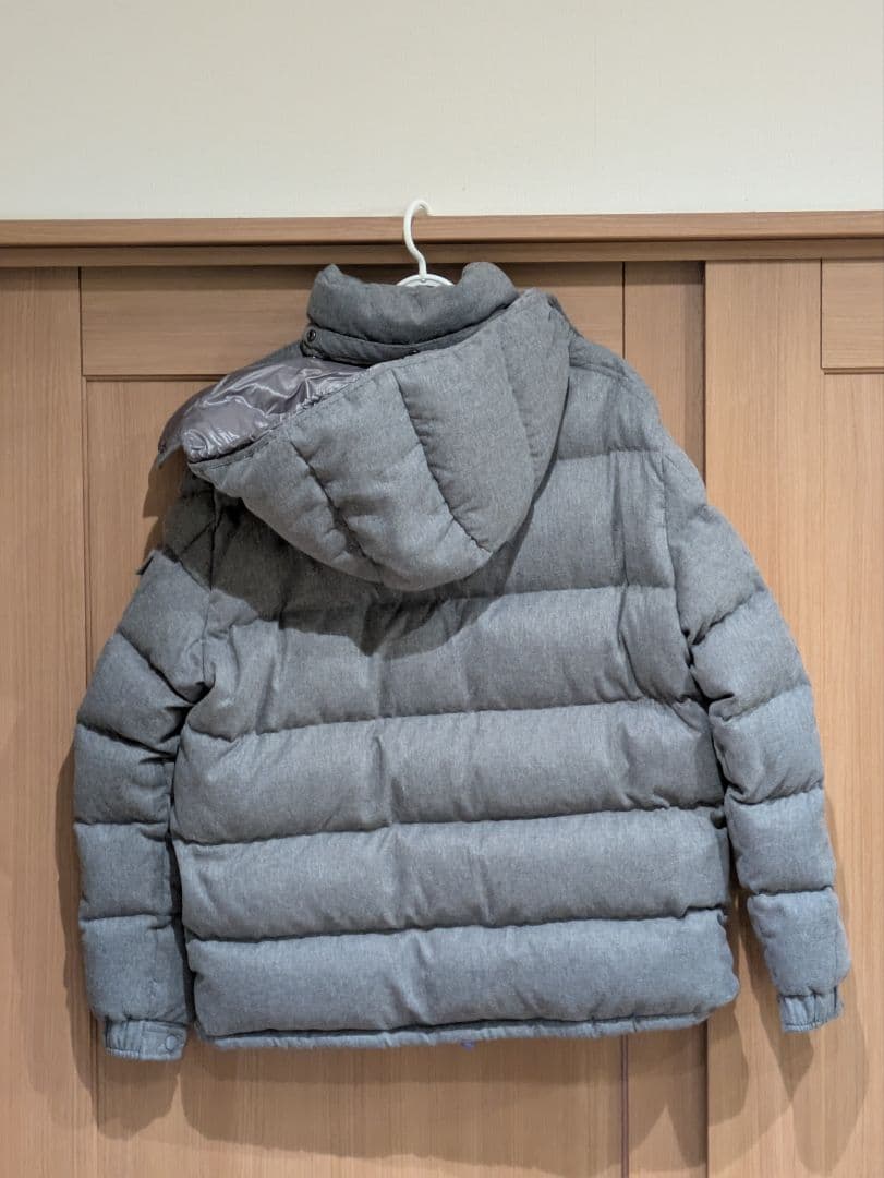 グレー ダウンジャケット 取り外しフード