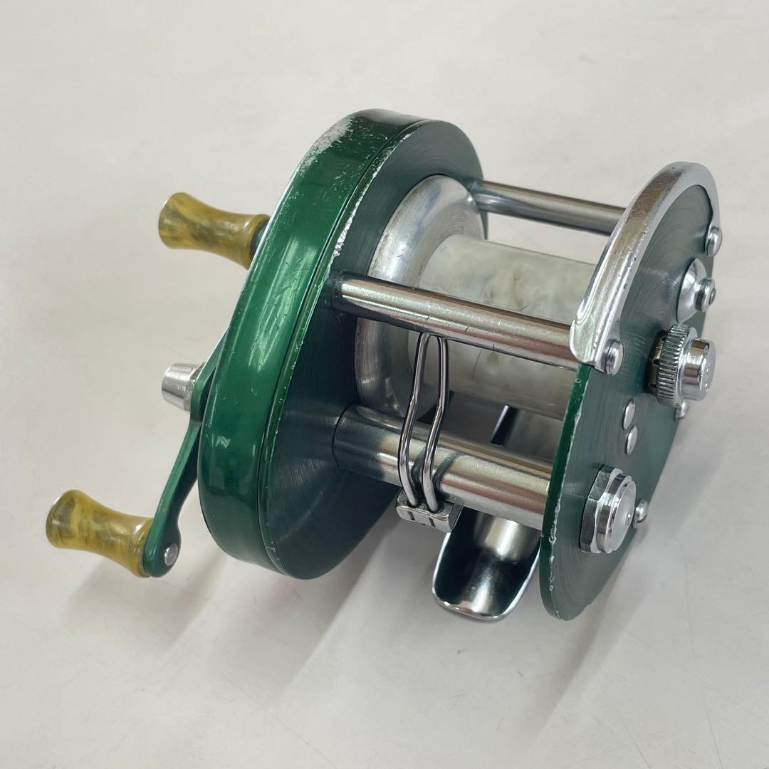 リール Shakespeare 1973D Sportcast MODEL FK