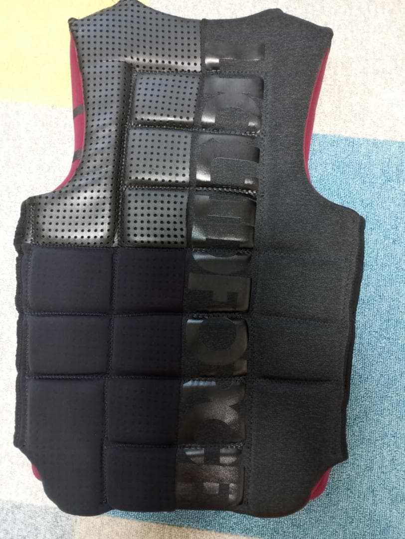 サーフィン・ボディボード Liquid Force Impact Vest