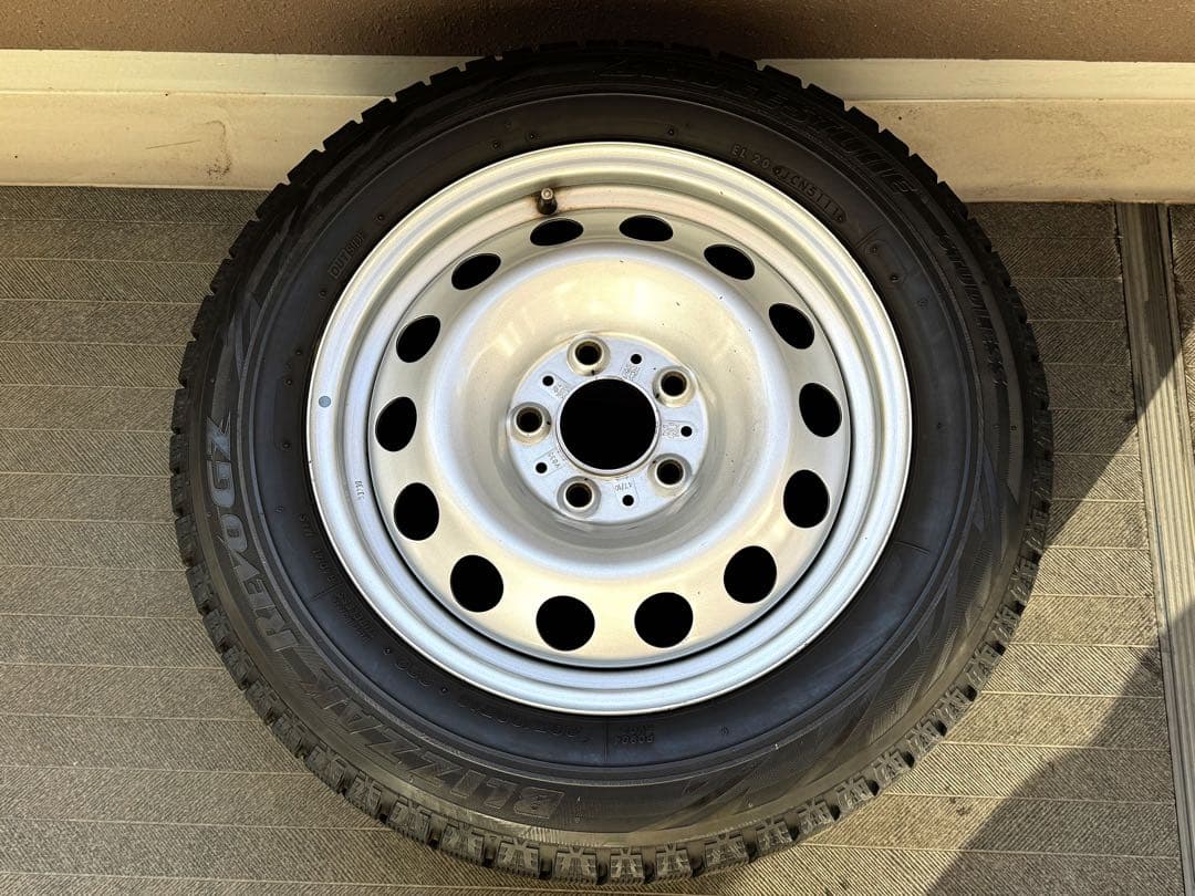 R60 ミニ クロスオーバー 16インチ 純正スチールホイール + スタッドレス