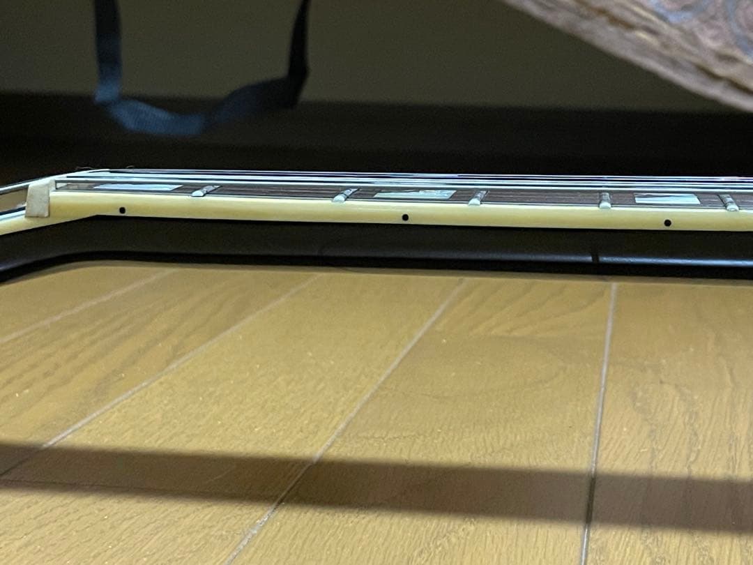 高級感のあるセミアコ　エピフォン　シェラトン　Ⅱ EB　中古