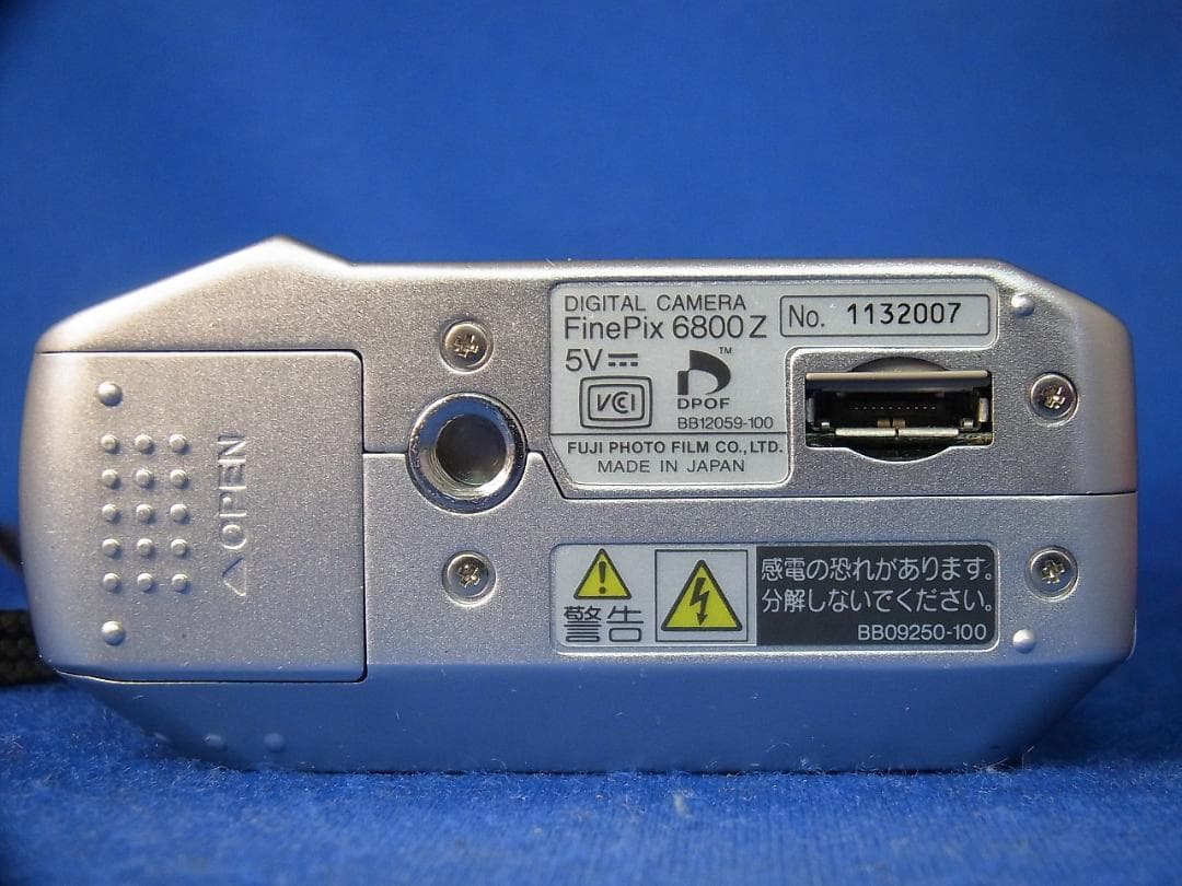 #3501 FinePix 6800Zoom FUJIFILM 新品電池・他