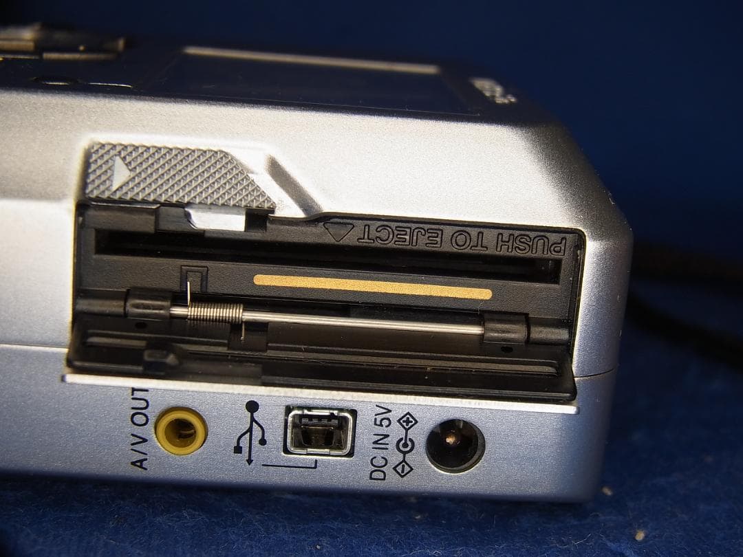 #3501 FinePix 6800Zoom FUJIFILM 新品電池・他