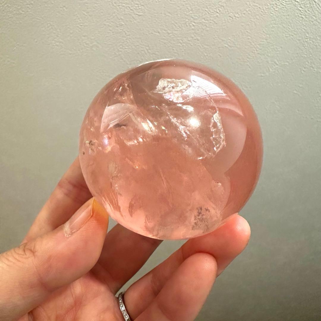 ジェムローズクォーツ　高品質　5.4㎝　スフィア　透明度　ゼリー感　サーモンピン