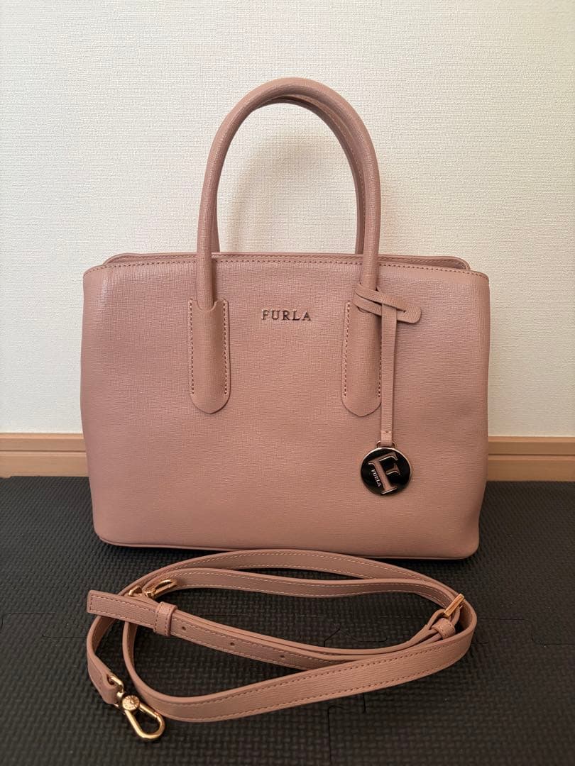 【美品】FURLA ピンクベージュ2wayバッグ
