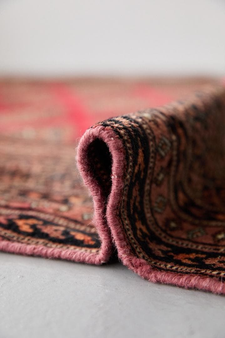 ヴィンテージラグ　トライバルラグ　ラホール産(189×125cm) 赤　茶　黒