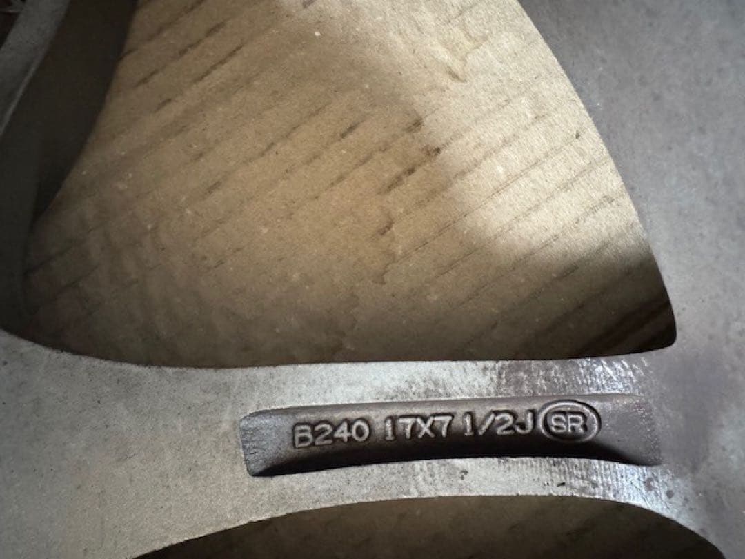 ピレリスタッドレス & SPORTECHNICアルミ4本セットW212 Eクラス