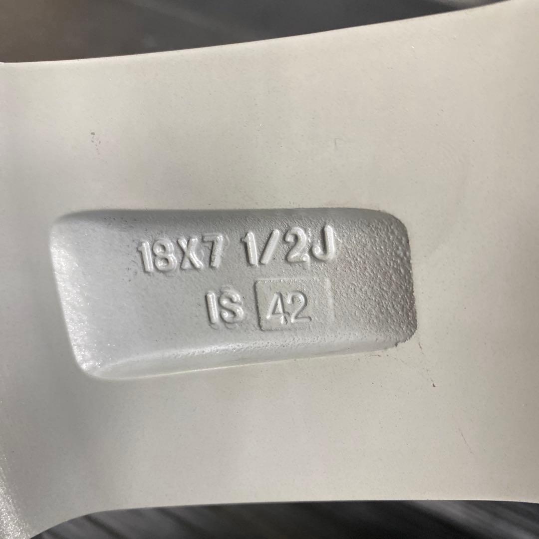 バリ溝‼️ブリヂストンブリザックスタッドレスセット225/60R18ハリアー等