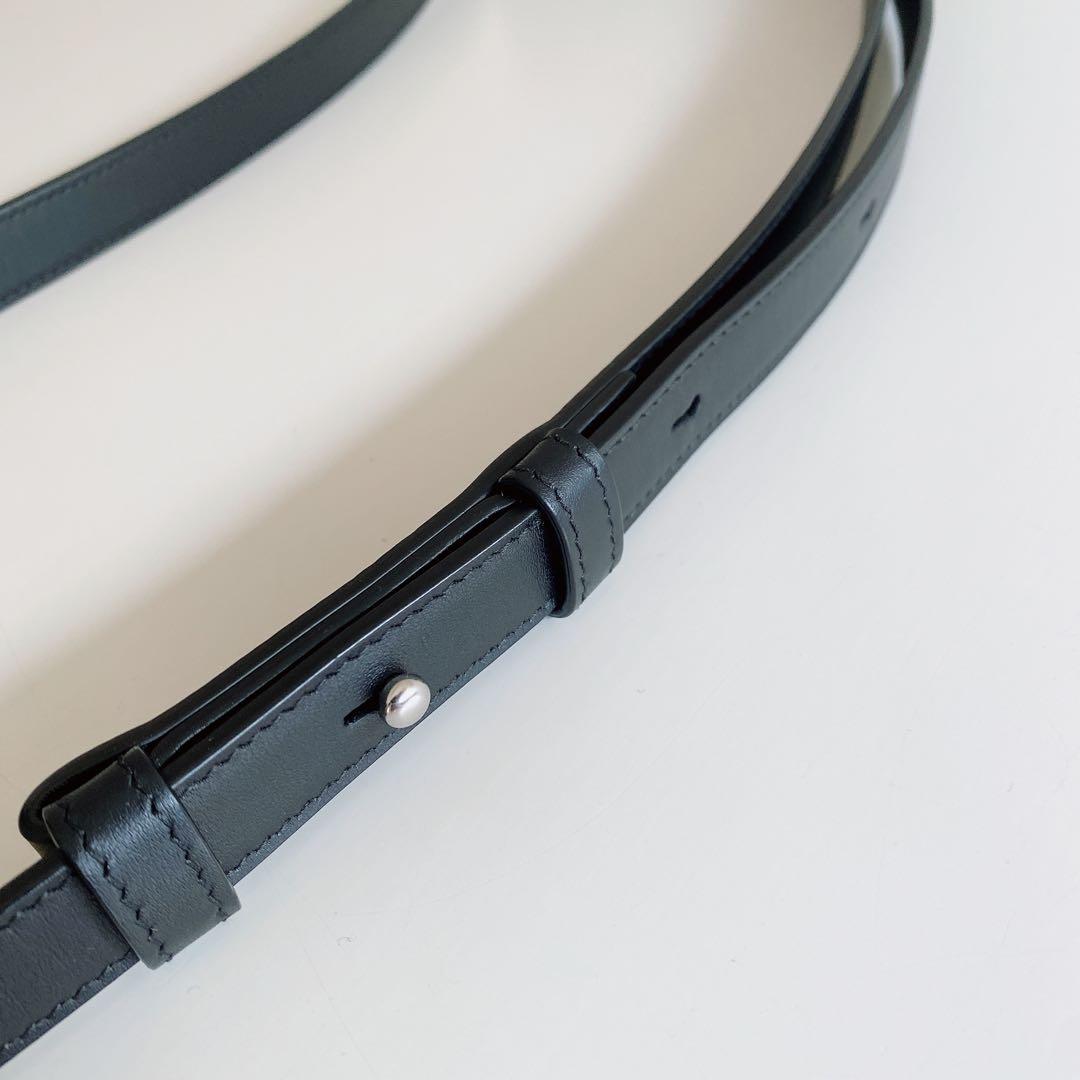 【美品】フェラガモ ミニショルダーバッグ ボディバッグ