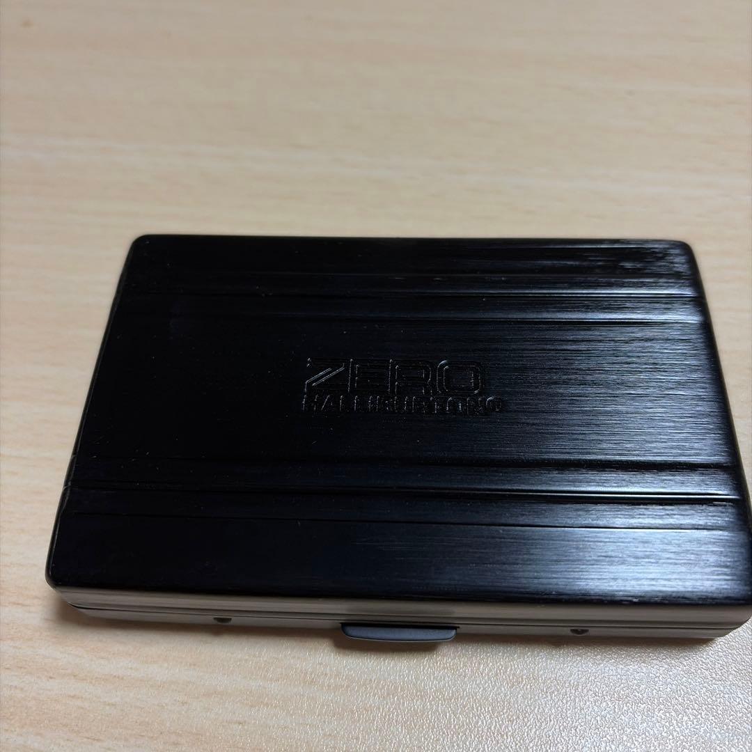 ZERO HALLIBURTON ゼロハリバートン