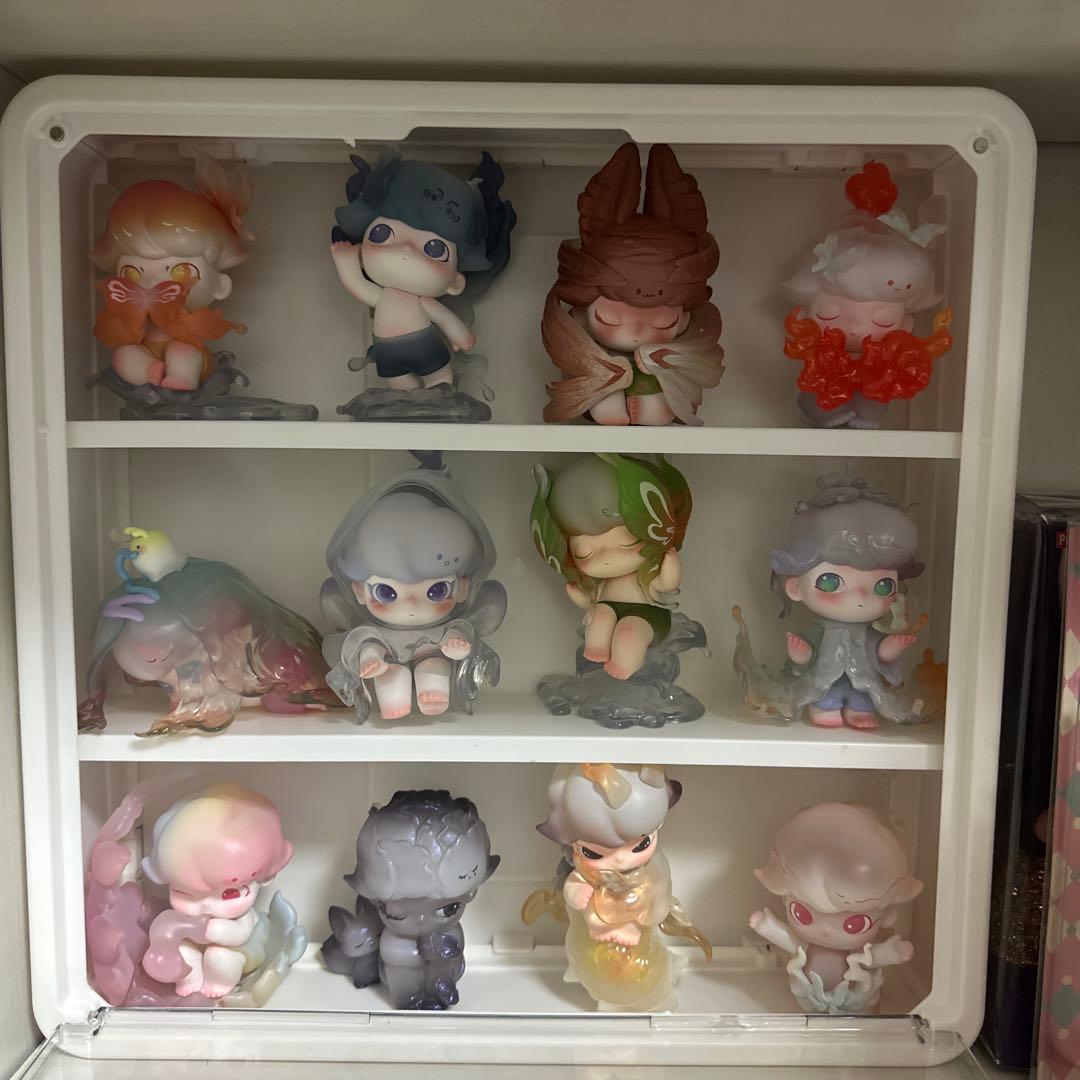 本日限定価格　ポップマートDIMOO フィギュアまとめ売り　カードあり
