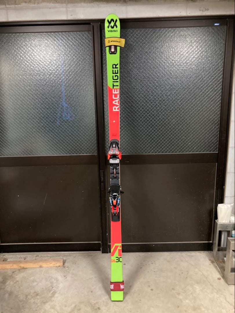 Völkl Racetiger GS30 競技用スキー
