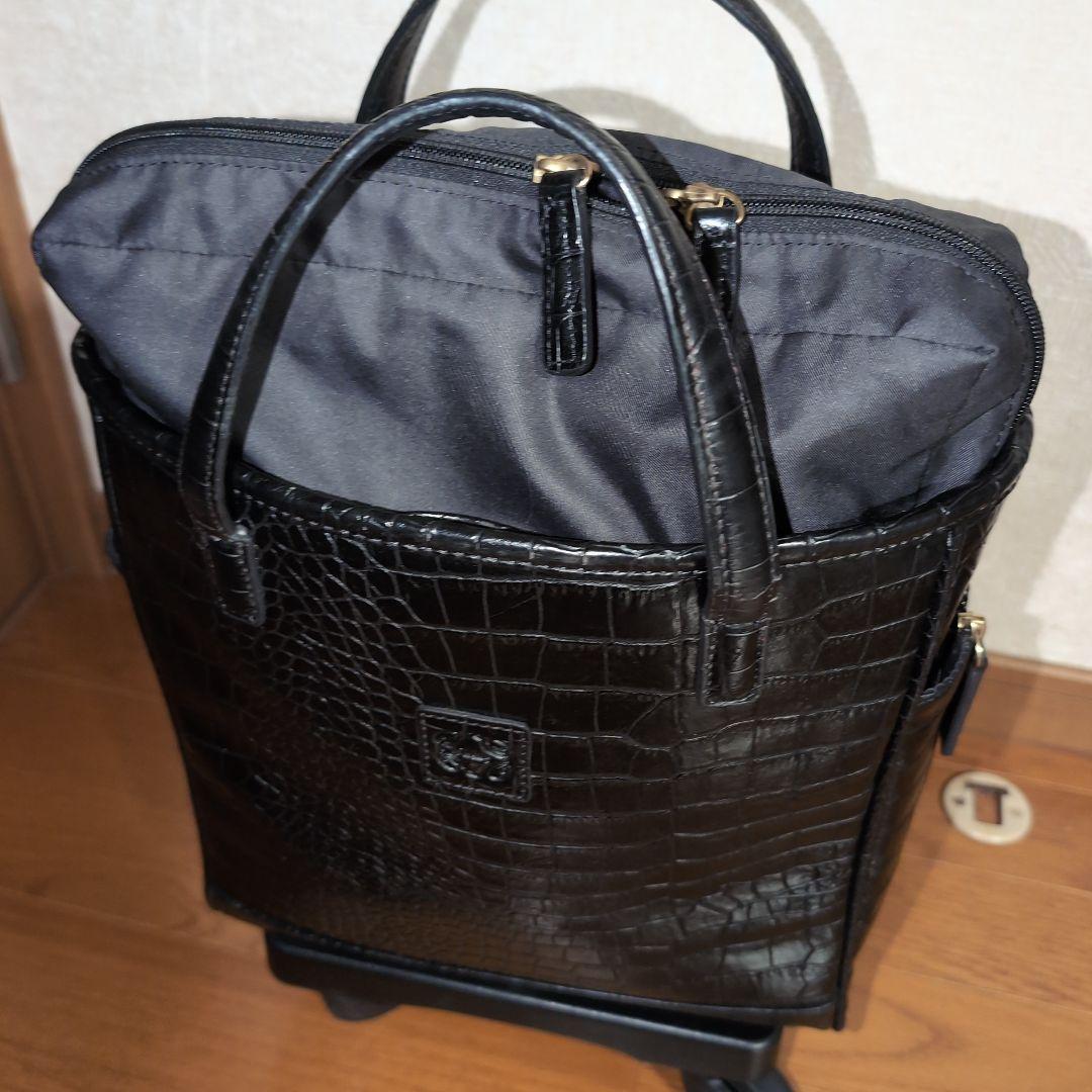 SWANY キャリーバッグ ブラック クロコ型押