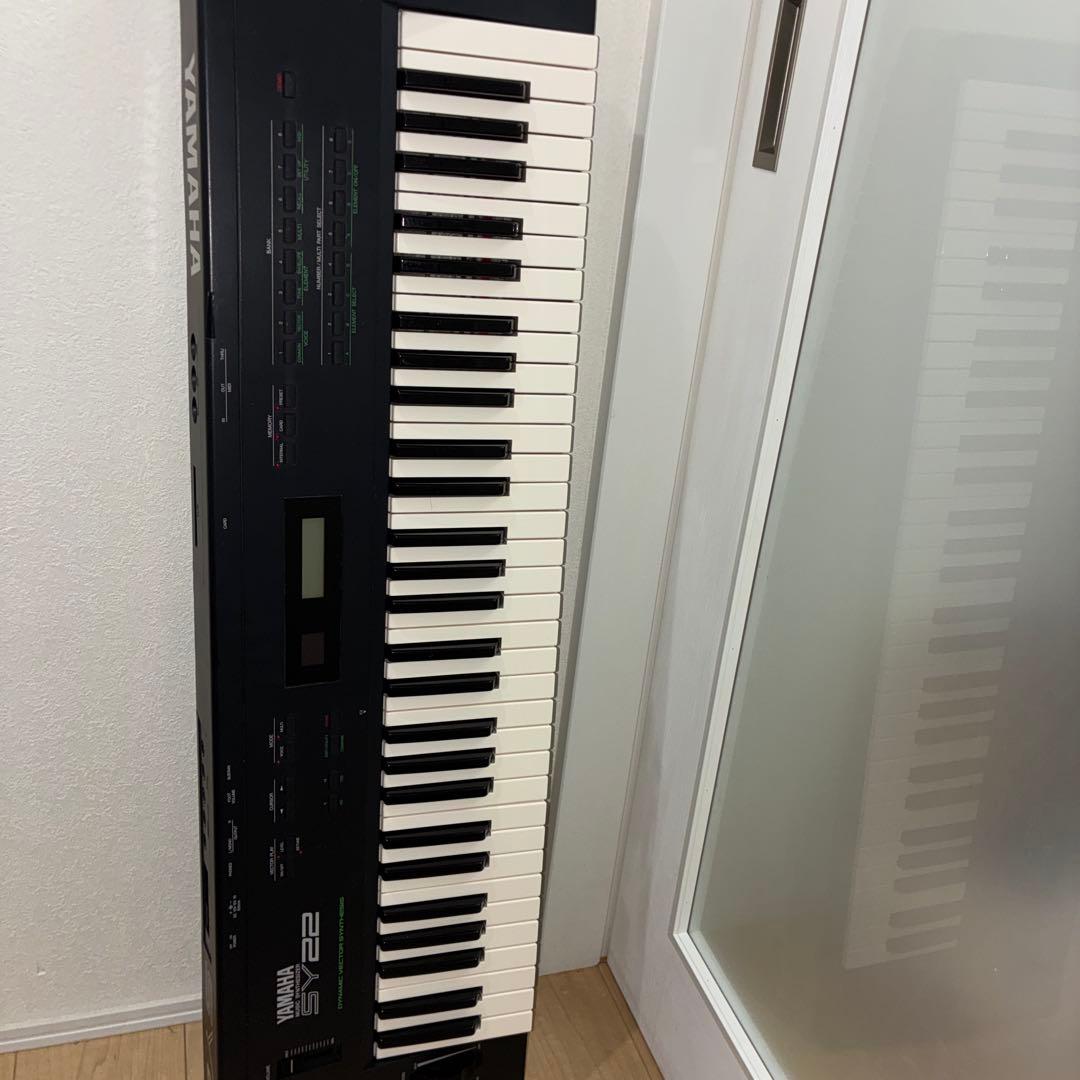 完動品　動作品　YAMAHA SY22 シンセサイザー　名機