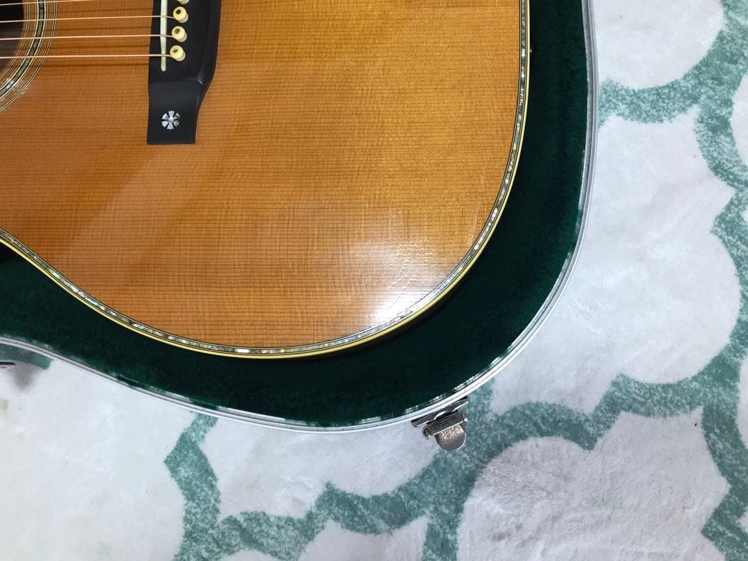 ジャンク品　アコースティックギター OM42