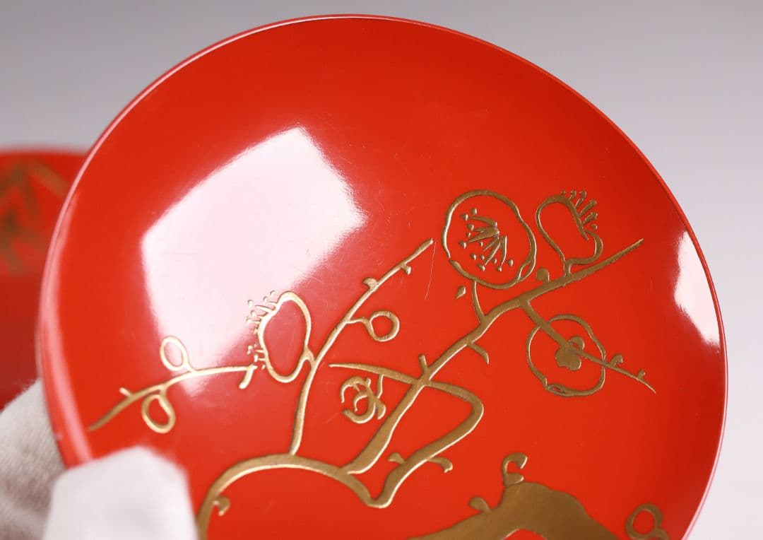 【CM358】時代 法橋光琳造(尾形光琳) 松竹梅蒔絵 朱塗 三ッ盃 木製 酒盃