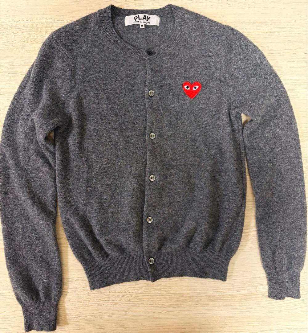 PLAY COMME des GARÇONSグレー カーディガン ハート刺繍 M