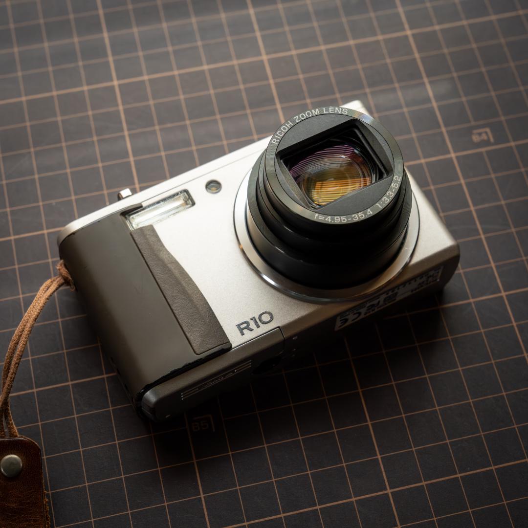 【完動品】RICOH R10（リコー）