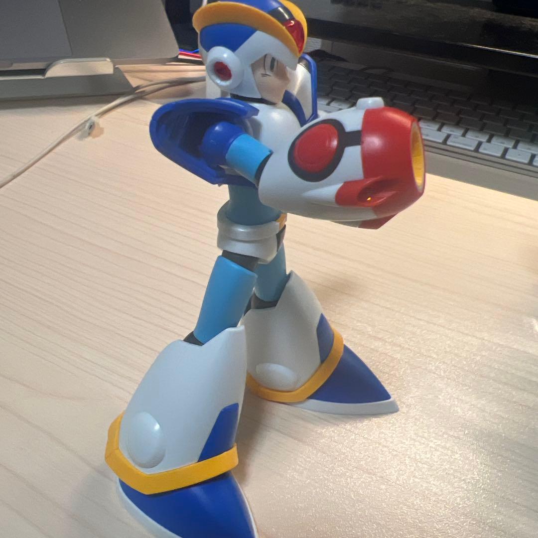 【組立済】ロックマン コトブキヤ X エックス フルアーマー　壽屋