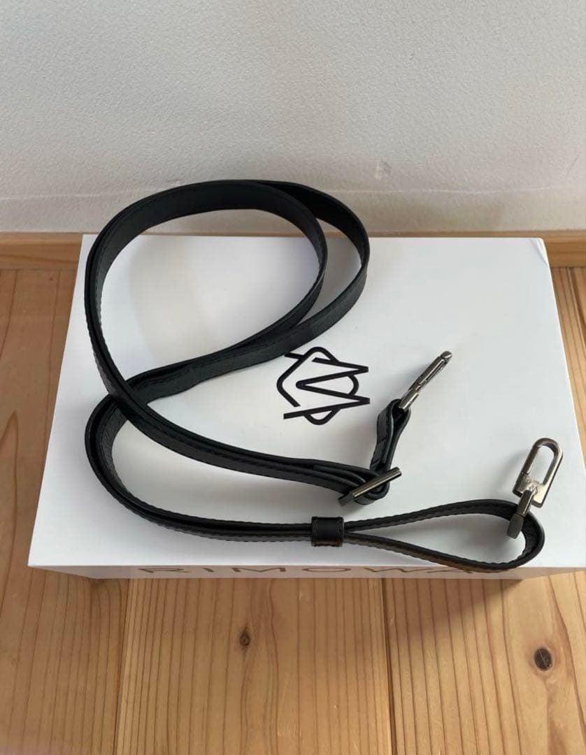 Rimowa クロスボディバッグ　ストラップ