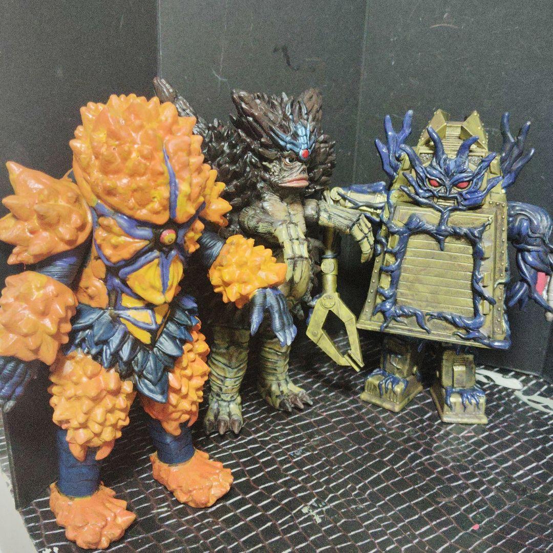 上野淳子ウルトラ怪獣旧型セット